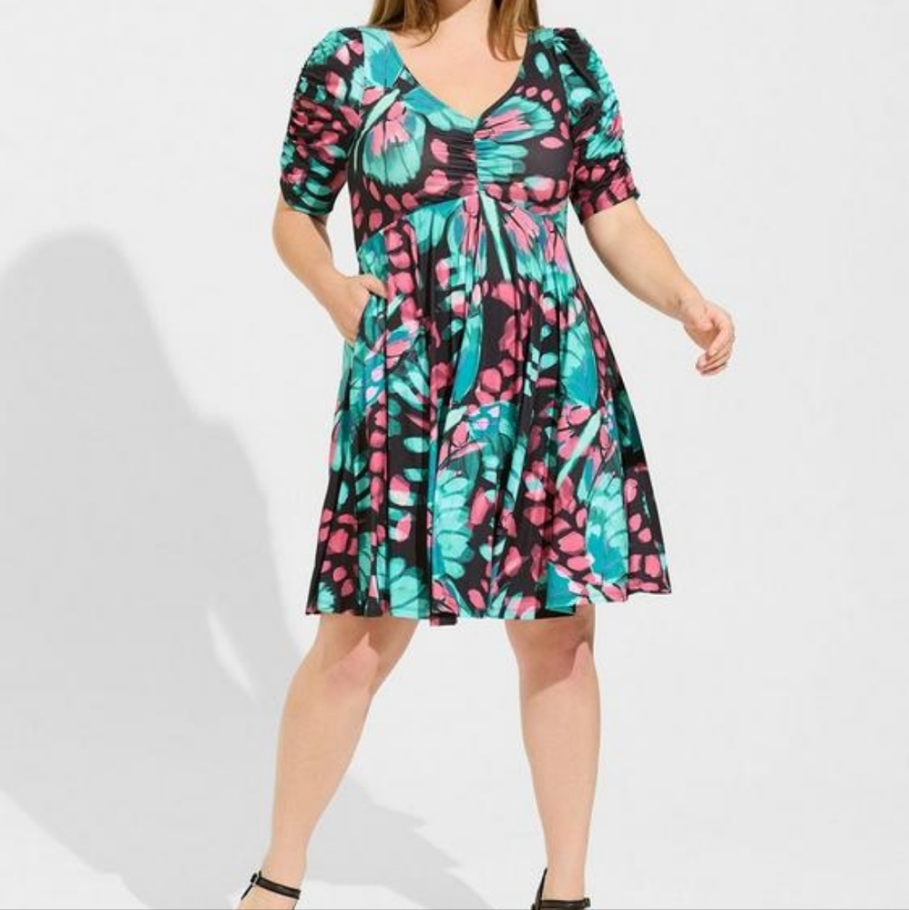 Torrid plus v neck skater dress, 2X, blue/ black